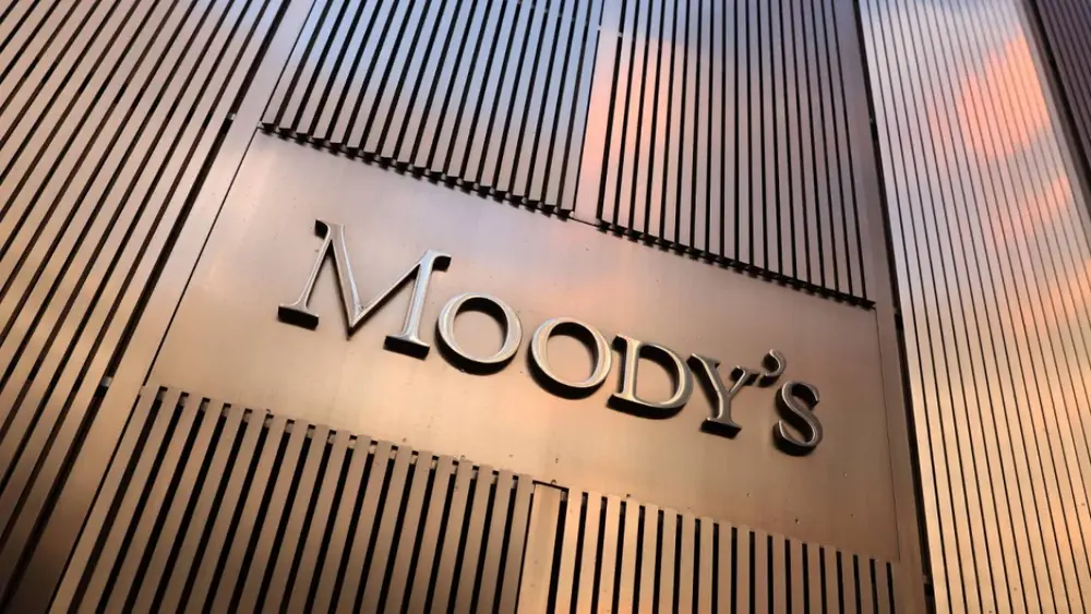 Moody's alerta: gastos rígidos e crise política travam ajuste fiscal na América Latina