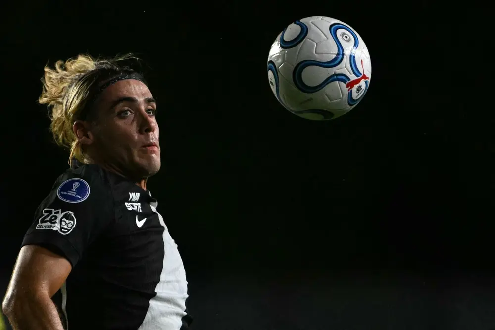 Vasco 0x3 Bragantino: torcida protesta e atinge Renato Gaúcho