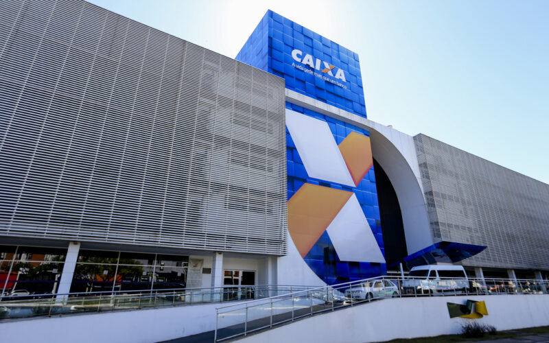 Ouro, Selic e endividamento recorde impulsionam penhor