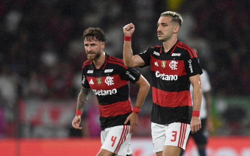Flamengo empata com Athletico e segue a 4 pontos do líder Palmeiras