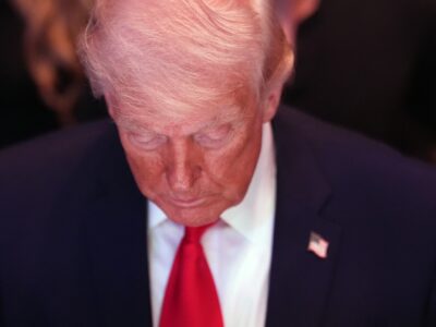 Trump provoca Irã com imagem de navios afundados: “Marinha iraniana”