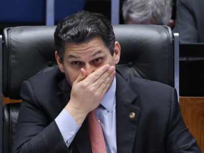 PEC 6x1 passará por comissões no Senado, diz Davi