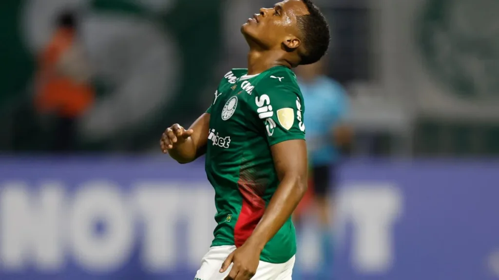 Palmeiras perde para Atlético-MG e liderança segue ameaçada