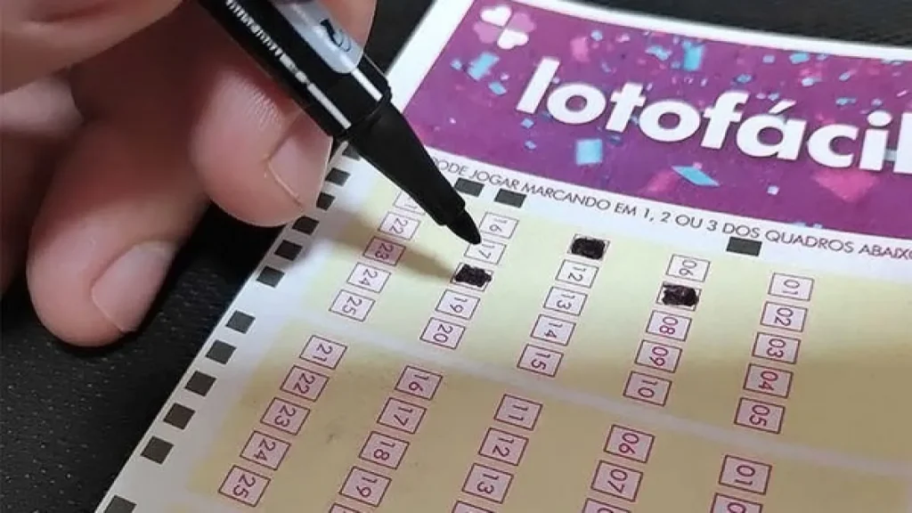 Seis apostas levam R$ 2 milhões na Lotofácil