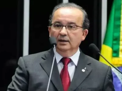 PL-SC confirma Jorginho Mello à reeleição com Flávio Bolsonaro