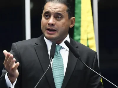 PF aponta suspeita de senador tentar interferir em investigação no MA